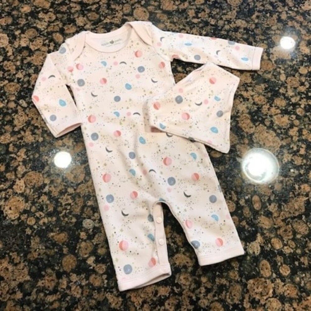 NWOT‎ Organic Coverall and bib set Apple Park  - Moon and Stars Pink